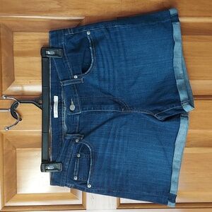 *🆕 Levi's Red Tag Dark Blue Denim Cuffed Jean Shorts, Stretch, Size 32 Like New